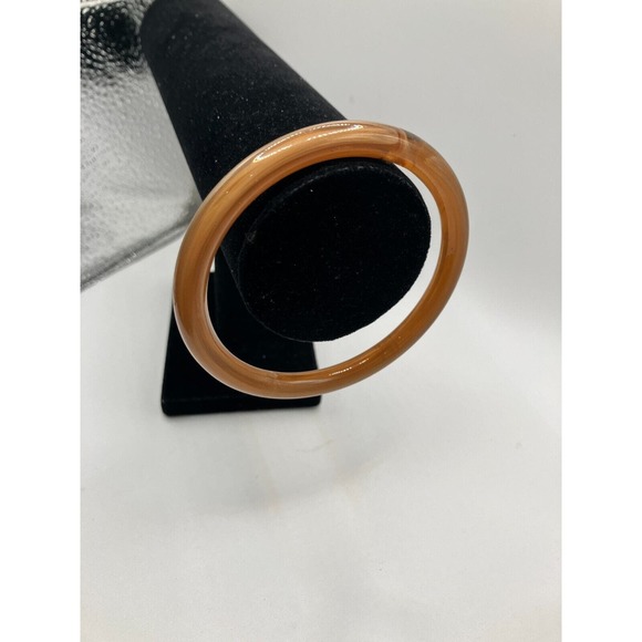 Taiwan Warm Beige Agate Bangle 3 Inch Around Bracelet! - Picture 6 of 9